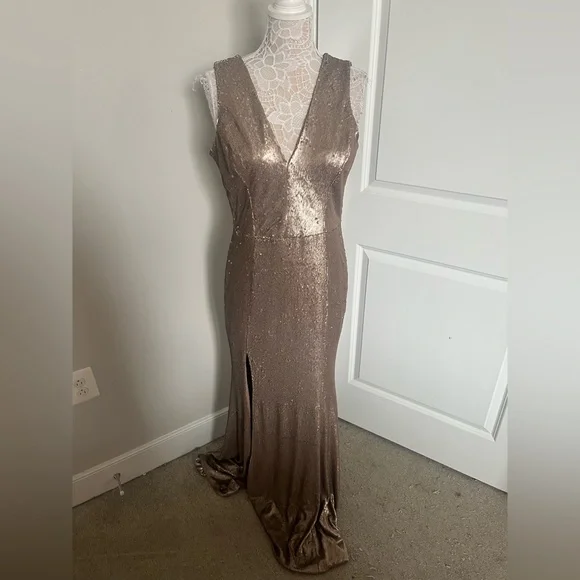Dress the Population Sandra Plunging Sequin Gown with Slit